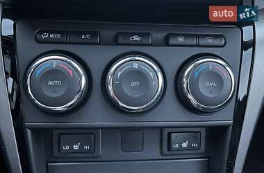 Седан Mazda 6 2012 в 