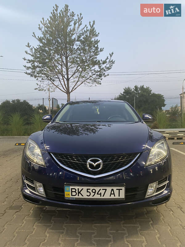 Седан Mazda 6 2009 в Ровно