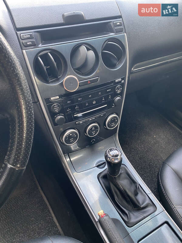Седан Mazda 6 2006 в Чернигове