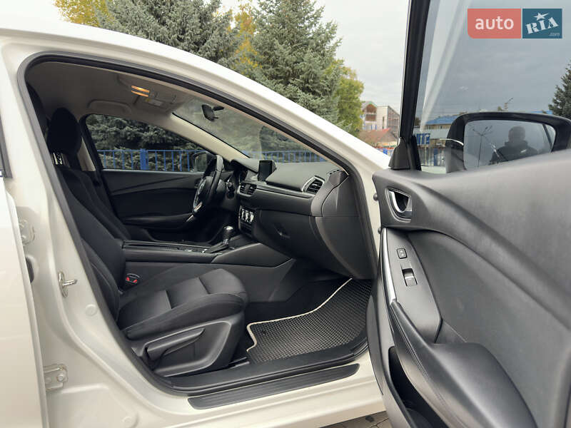 Седан Mazda 6 2017 в Прилуках