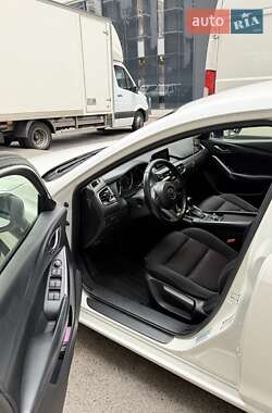 Седан Mazda 6 2015 в 