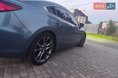 Седан Mazda 6 2016 в 