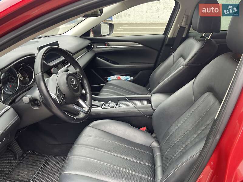 Седан Mazda 6 2020 в Вишневом