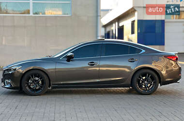 Седан Mazda 6 2016 в 
