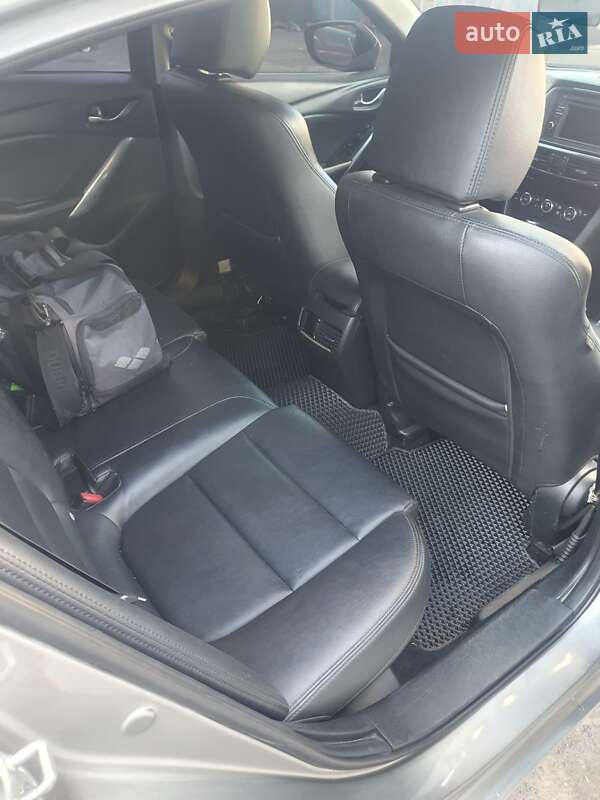 Седан Mazda 6 2013 в Дніпрі