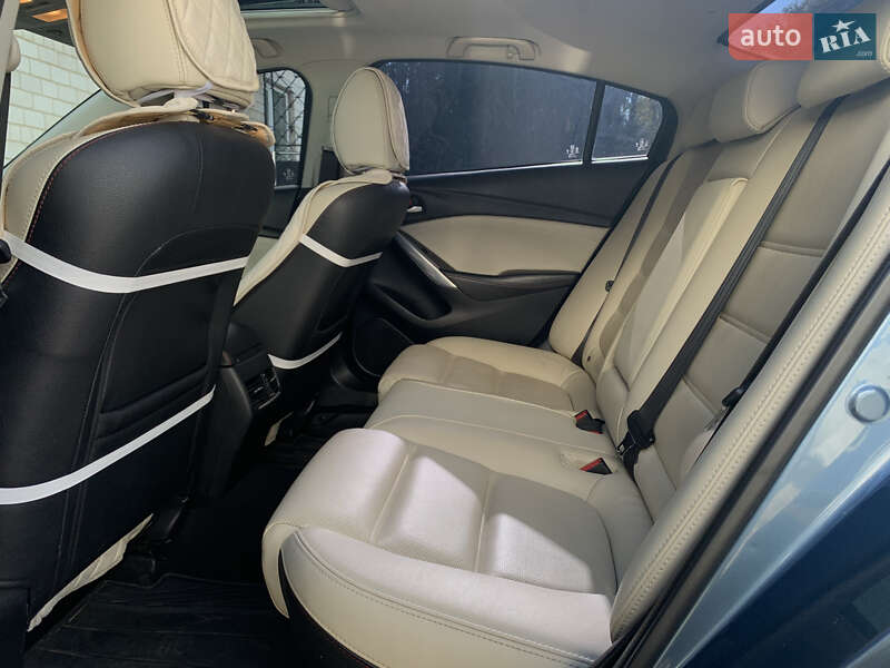 Седан Mazda 6 2014 в Гайсине