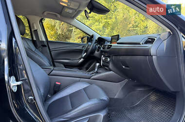 Седан Mazda 6 2016 в 