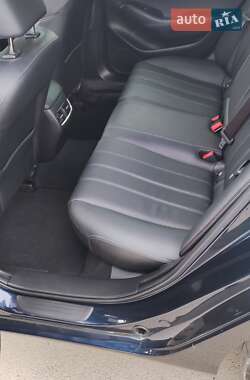 Седан Mazda 6 2018 в 