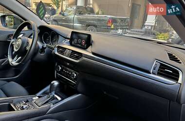 Седан Mazda 6 2017 в 