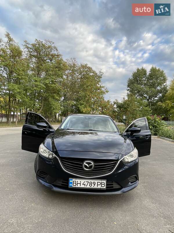 Седан Mazda 6 2016 в Днепре