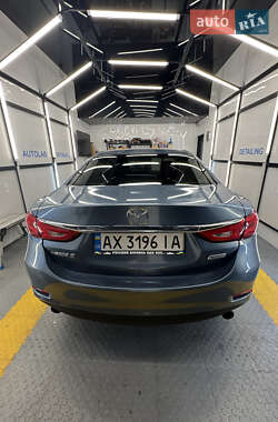 Седан Mazda 6 2015 в 