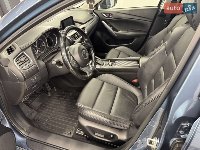 Седан Mazda 6 2015 в Львове