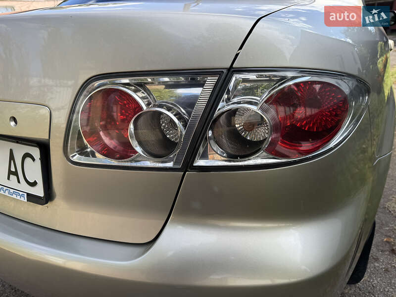 Седан Mazda 6 2004 в Каменском