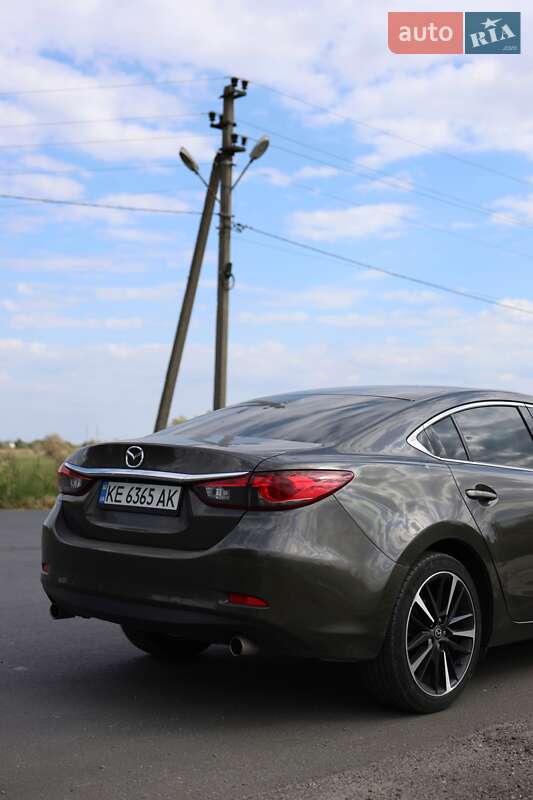 Седан Mazda 6 2016 в Днепре