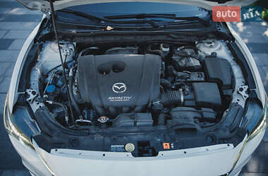 Седан Mazda 6 2015 в Днепре