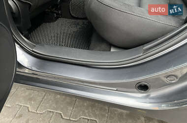 Седан Mazda 6 2013 в 