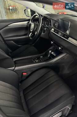 Седан Mazda 6 2018 в 