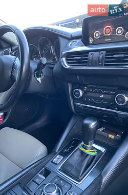 Седан Mazda 6 2015 в 