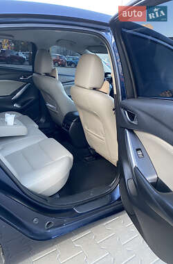 Седан Mazda 6 2015 в 