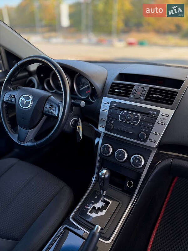 Седан Mazda 6 2012 в Днепре