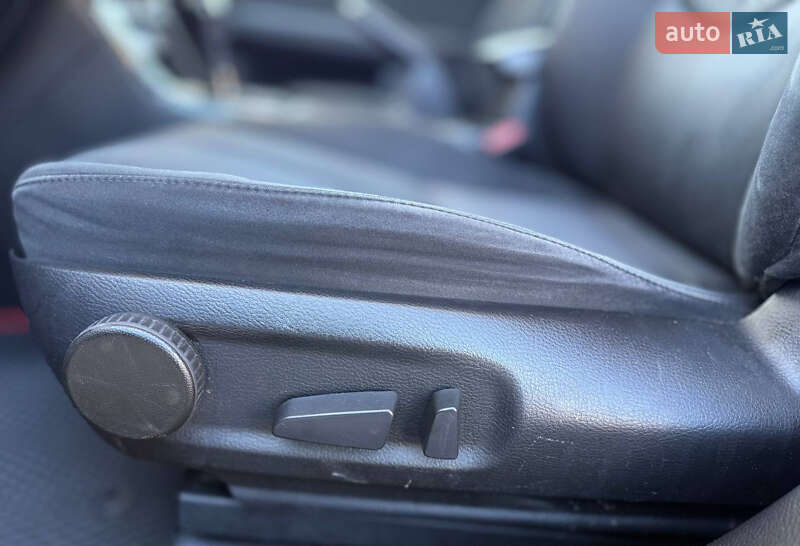 Седан Mazda 6 2012 в Днепре