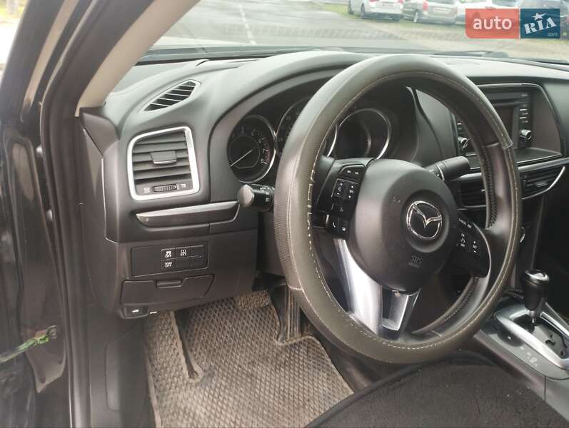 Седан Mazda 6 2012 в Косове