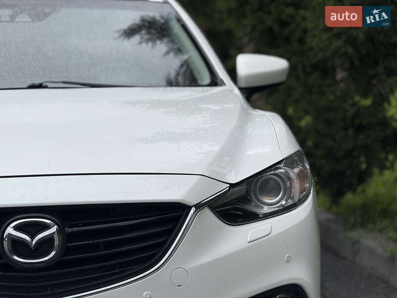 Седан Mazda 6 2014 в Тернополе