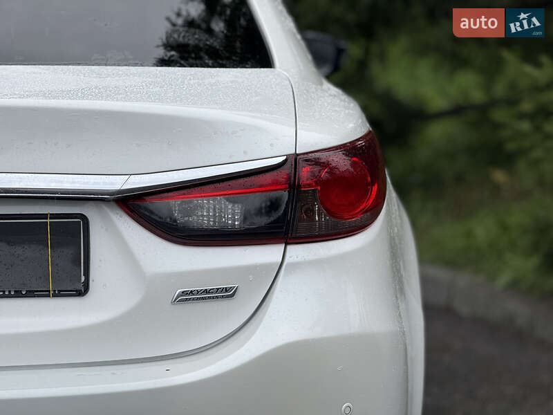 Седан Mazda 6 2014 в Тернополе