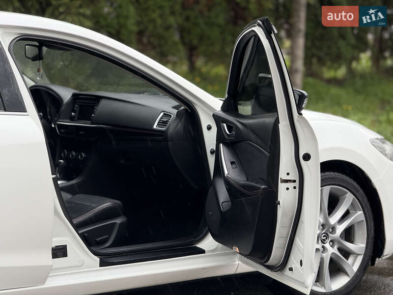 Седан Mazda 6 2014 в Тернополе