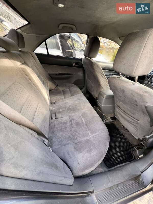 Седан Mazda 6 2004 в Ровно
