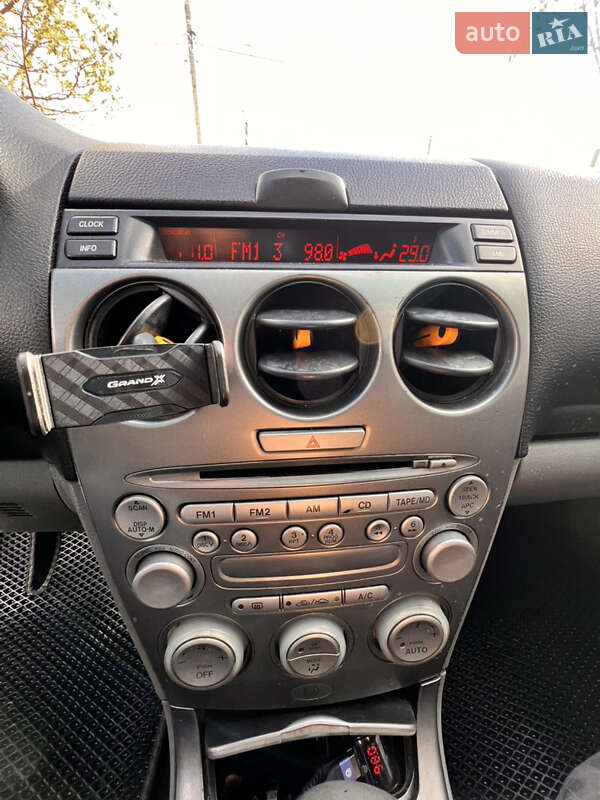 Седан Mazda 6 2004 в Ровно