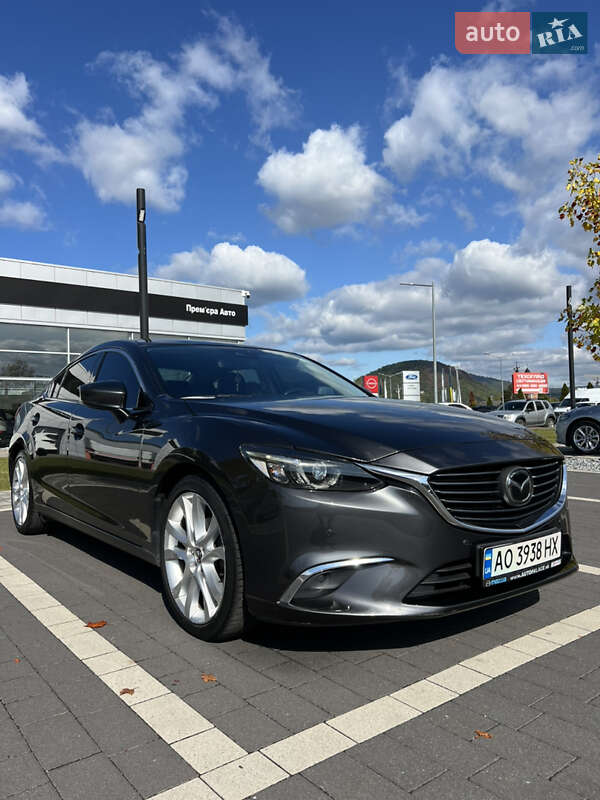 Седан Mazda 6 2016 в Мукачево