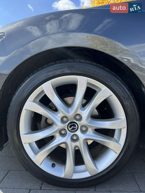 Седан Mazda 6 2016 в Мукачево