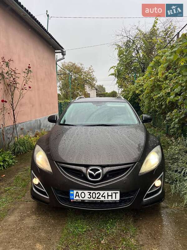 Универсал Mazda 6 2011 в 