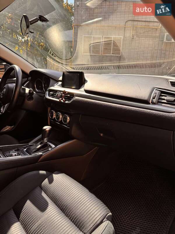 Седан Mazda 6 2015 в Киеве