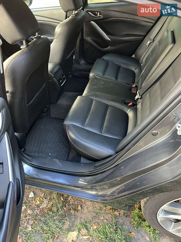 Седан Mazda 6 2012 в Горішніх Плавнях