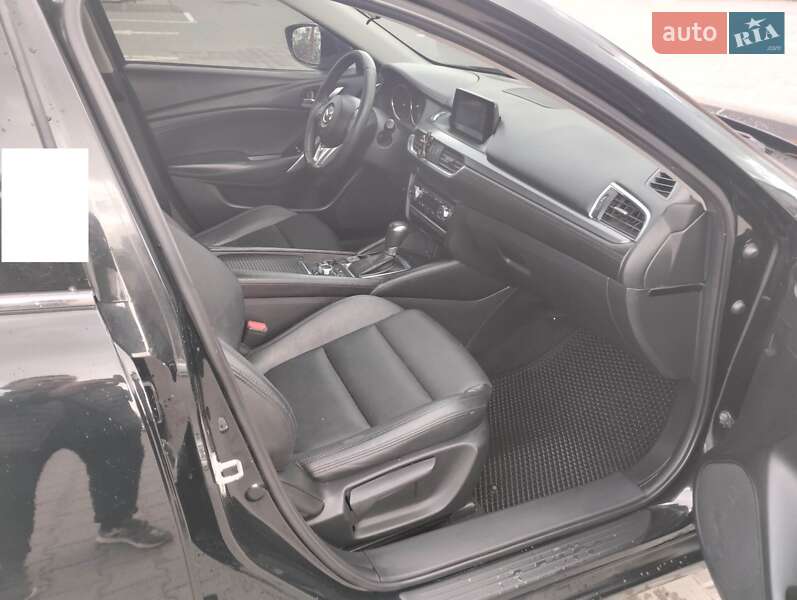 Седан Mazda 6 2016 в Киеве