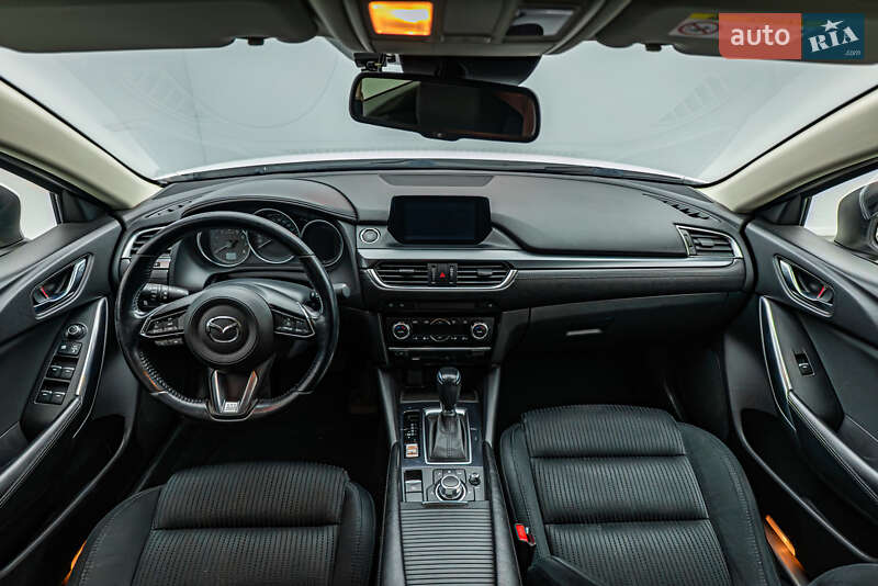 Седан Mazda 6 2017 в Киеве