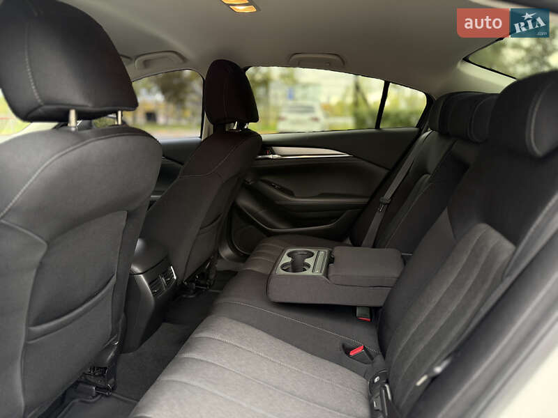 Седан Mazda 6 2018 в Киеве