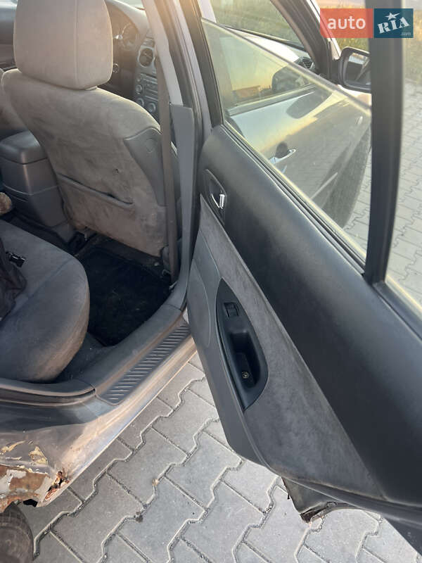 Универсал Mazda 6 2003 в Черновцах