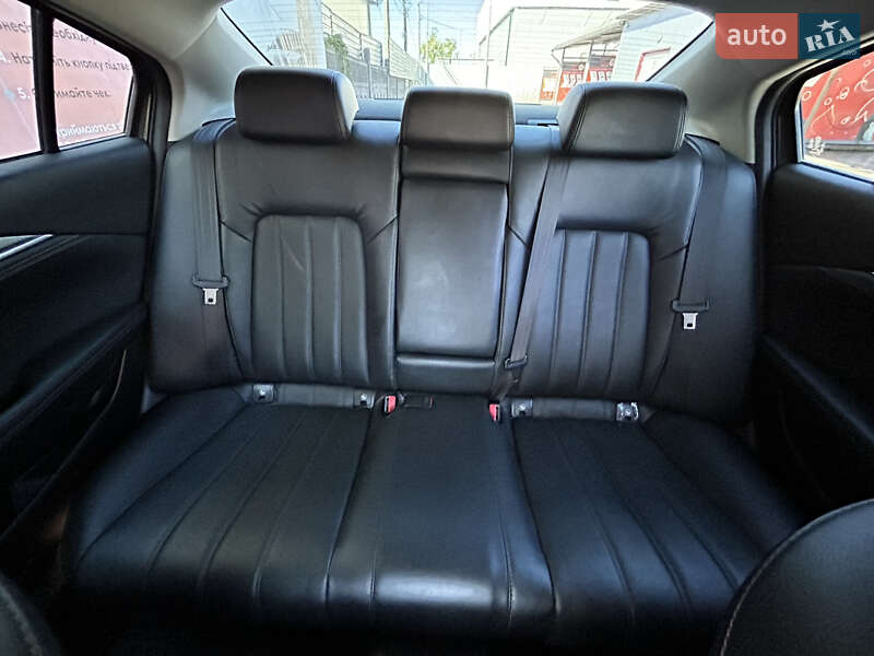 Седан Mazda 6 2018 в Киеве