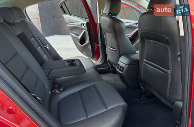 Седан Mazda 6 2017 в 