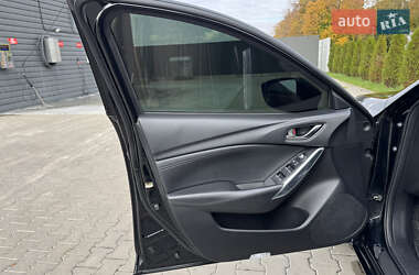 Седан Mazda 6 2016 в 