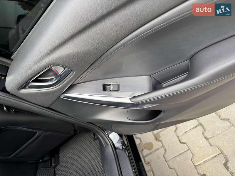 Седан Mazda 6 2016 в Киеве