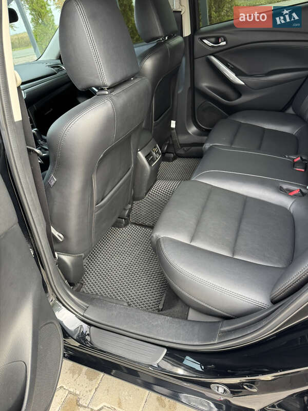Седан Mazda 6 2016 в Киеве
