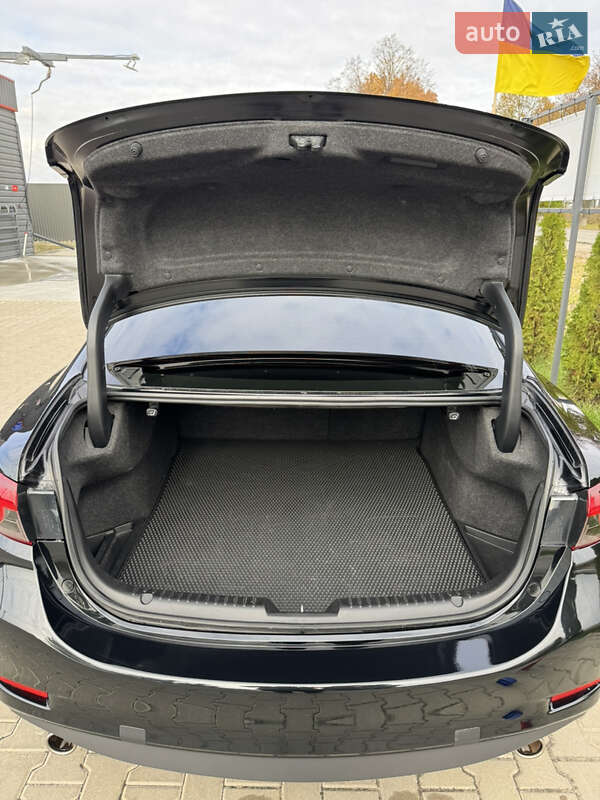 Седан Mazda 6 2016 в Киеве