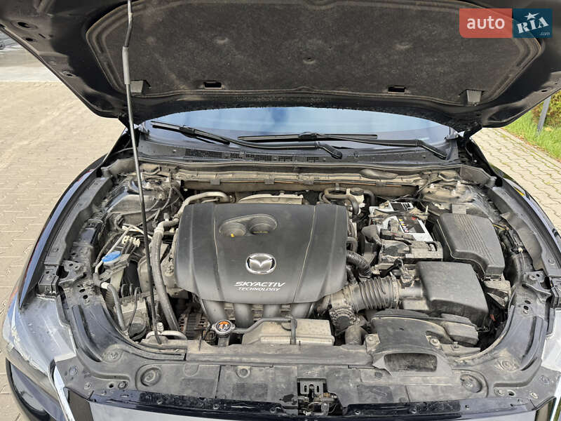 Седан Mazda 6 2016 в Киеве