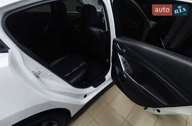 Седан Mazda 6 2015 в 