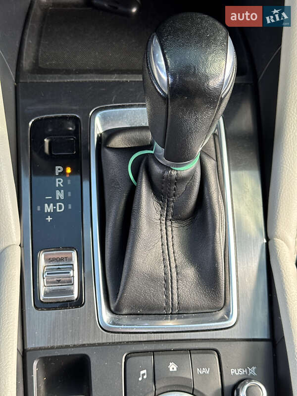 Седан Mazda 6 2015 в Миколаєві