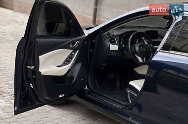 Седан Mazda 6 2016 в 